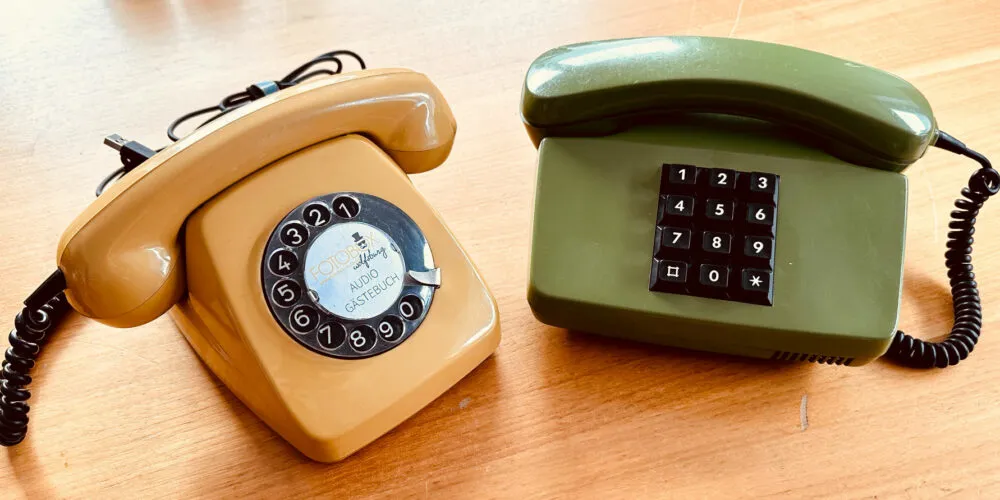 Audio Gästebuch Senfgelb und Retrogrün