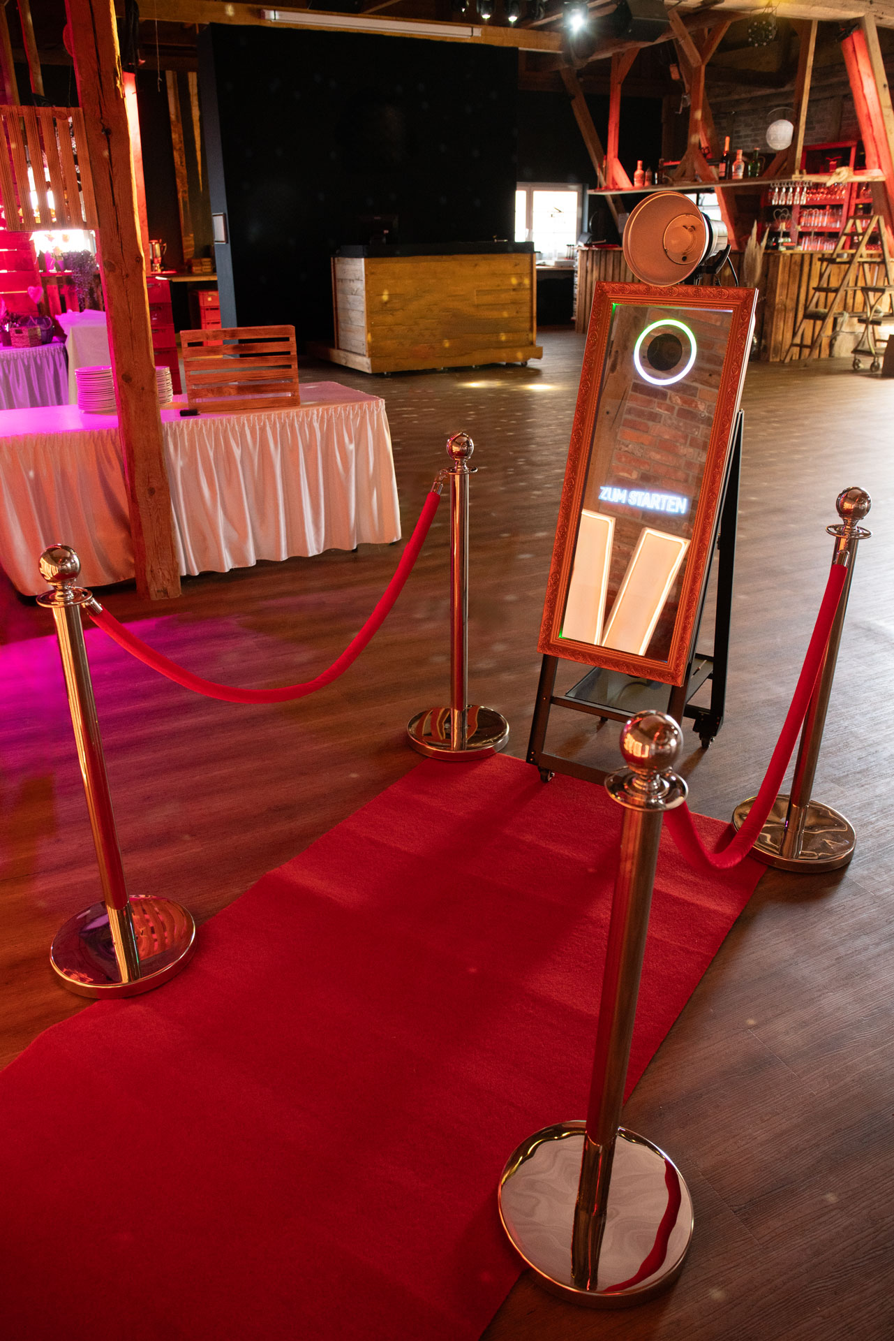 kleiner Fotospiegel in der Edelkastanie in Voitze